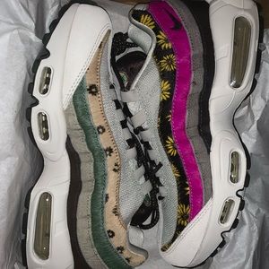 ‼️SOLD‼️AIR MAX 95 PREMIUM EXCLUSIVE